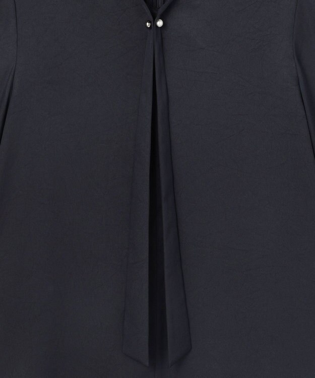 ICB 【先行予約】ストレッチシルキーツイル タイブラウス ネイビー