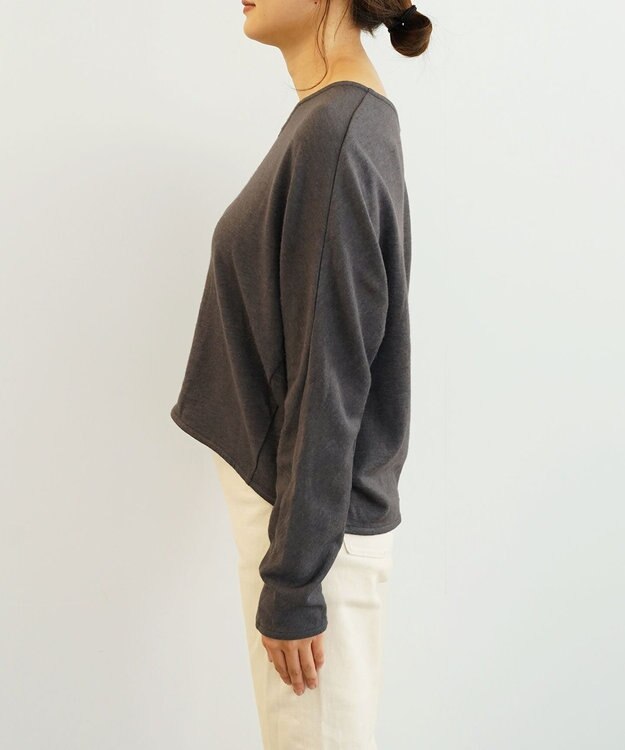 TOQUE 〈大草直子さんアドバイザー〉ロイヤルベビーアルパカ×タンギスコットン 裏毛 Vネックトップス チャコールグレー