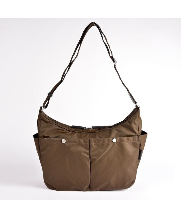 Y'SACCS ダブルホックポケットショルダー　Mサイズ チョコ