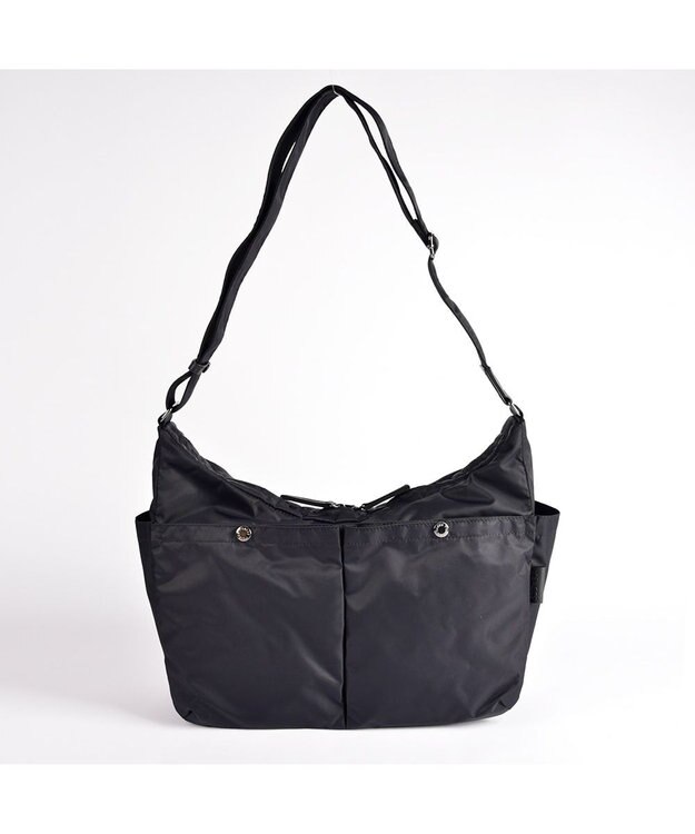 Y'SACCS ダブルホックポケットショルダー　Mサイズ ブラック
