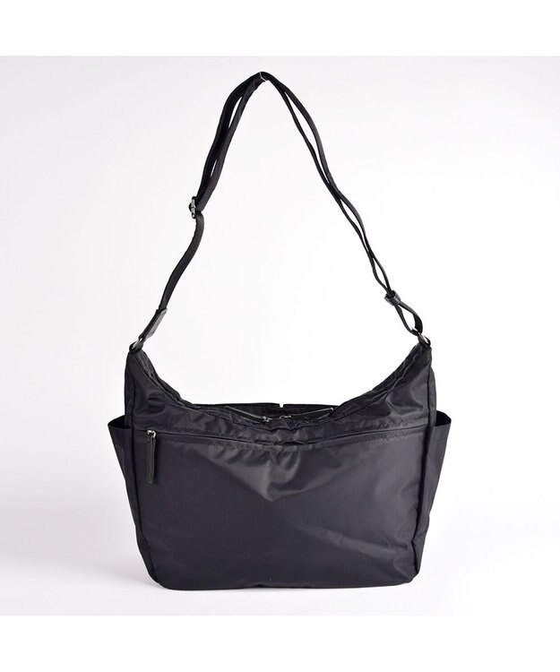 Y'SACCS ダブルホックポケットショルダー　Mサイズ ブラック