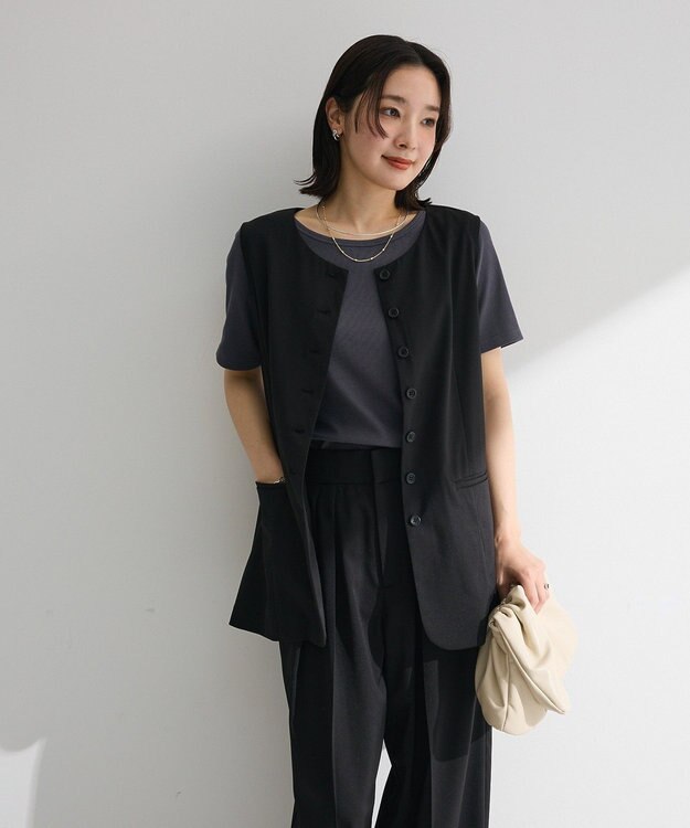 Green Parks クルーネック多釦ジレ Black