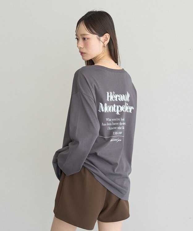 earth music&ecology 【綿100】アソートグラフィックロンＴＥＥ Charcoal Gray