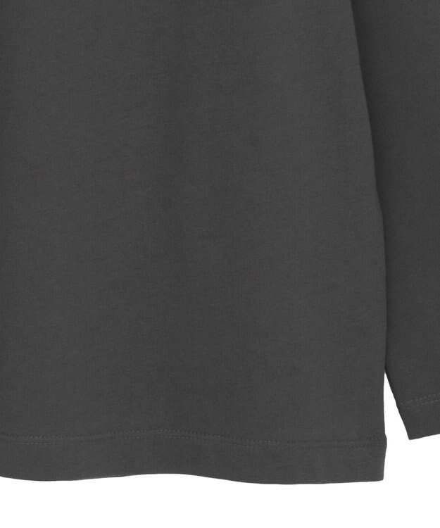 earth music&ecology 【綿100】アソートグラフィックロンＴＥＥ Charcoal Gray