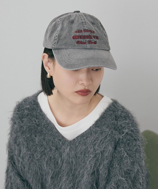 AMERICAN HOLIC 刺繍ロゴピグメントキャップ Charcoal Gray