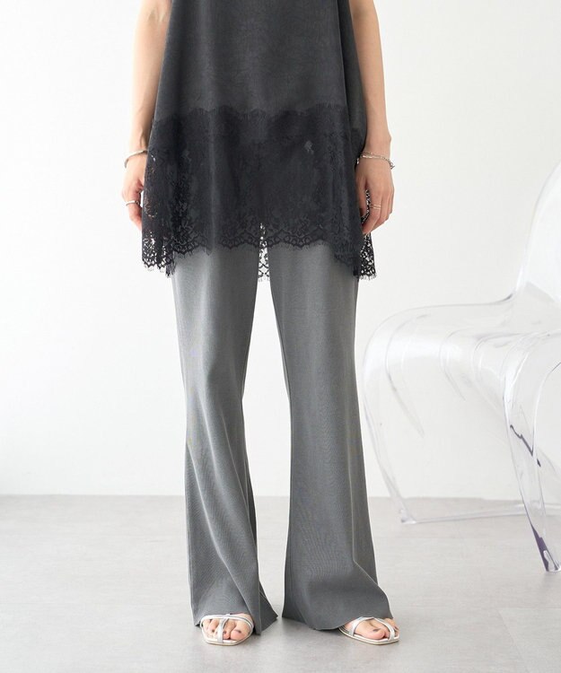 earth music&ecology ピグメントリブフレアパンツ Charcoal Gray
