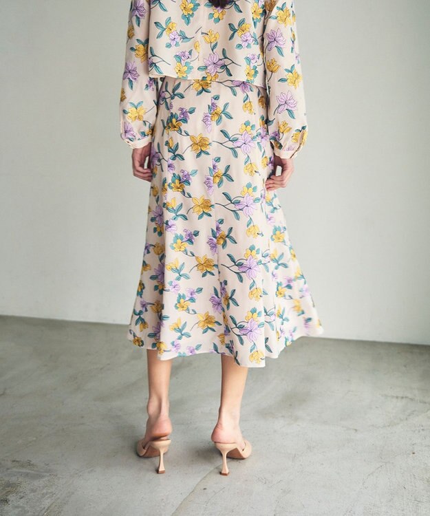 GRACE CONTINENTAL フラワー刺繍フレアスカート キナリ