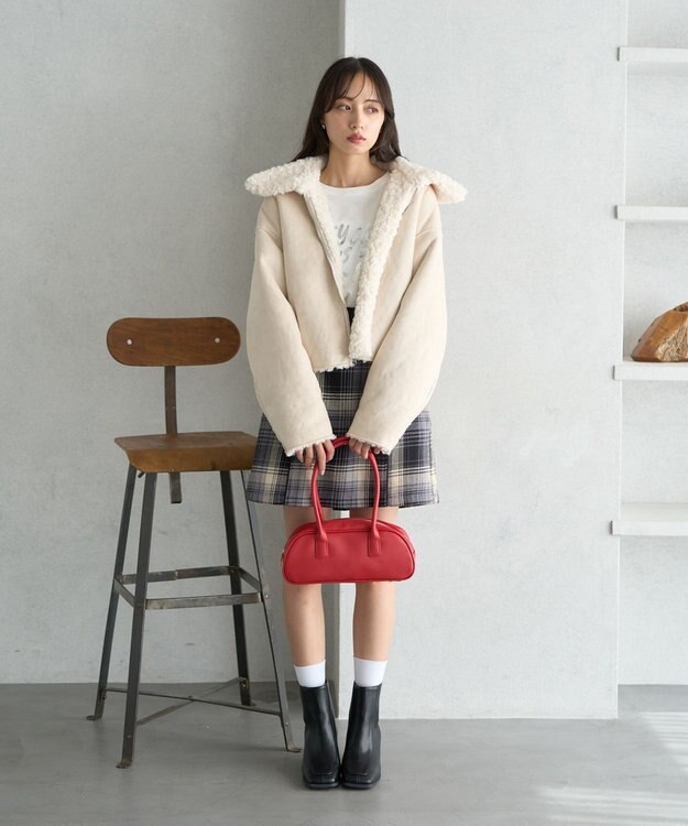 earth music&ecology リバーシブルフェイクムートンショートブルゾン アイボリー