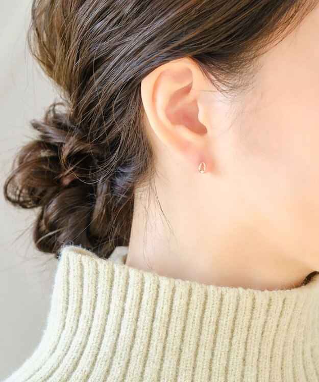 Phoebe 【K10】リーフダイヤモンドピアス　ゴールド ゴールド