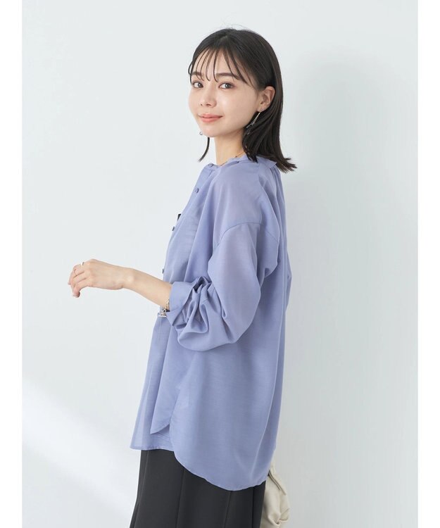 earth music&ecology シアーギャザーネックブラウス Deep Blue