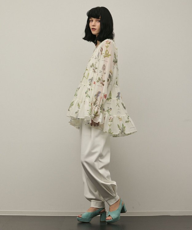 GRACE CONTINENTAL ボタニカルプリントチュニックトップ キナリ