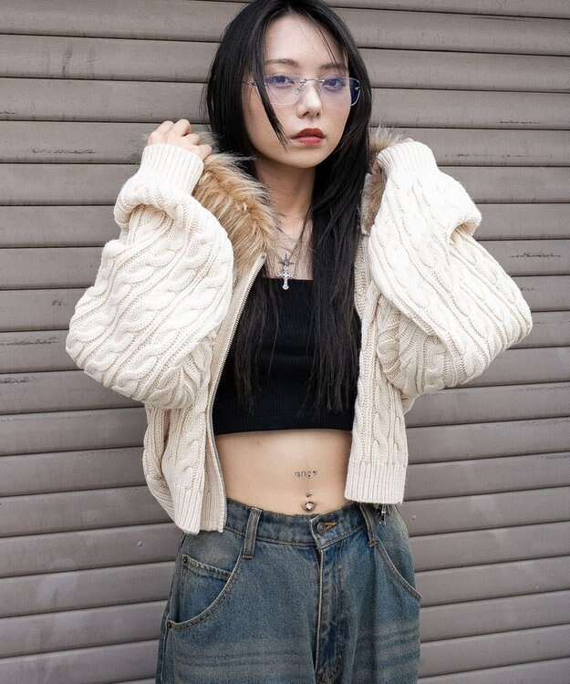 WEGO フェイクファー付きケーブルニットパーカー ホワイトアイボリー