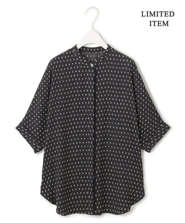 ICB L 【人気のため新色追加・接触冷感・UVケア・速乾・洗える】BackSatinAmunzen 5分袖バンドカラーブラウス ブラックドット系［WEB限定］