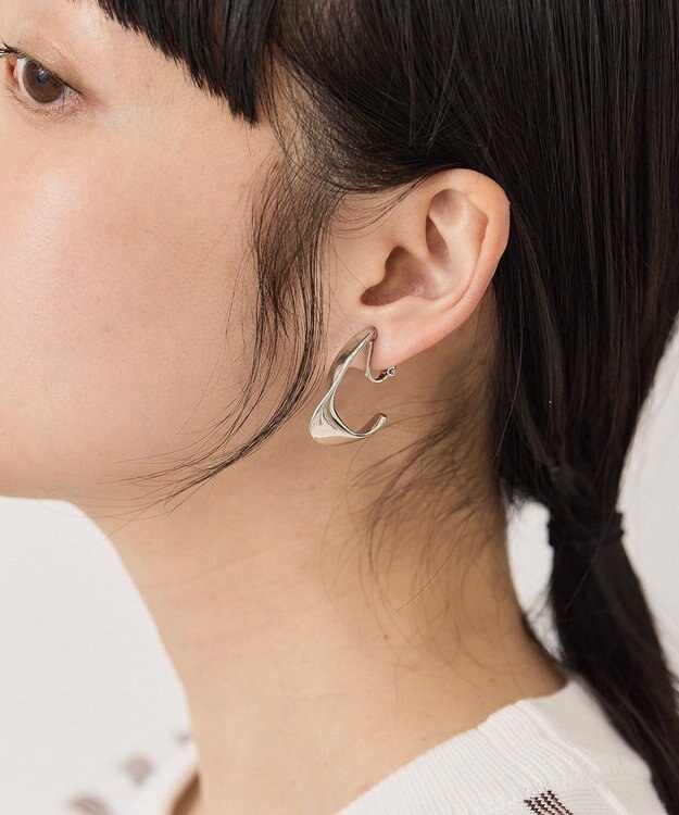 AMERICAN HOLIC ツイストフープイヤリング Silver