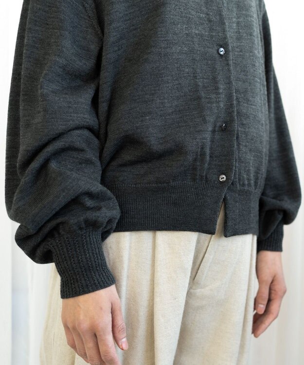 muuc エクストラファインメリノ・丸襟カーディガン グレー