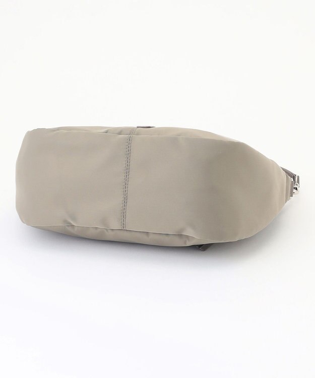 Y'SACCS ツイルナイロン　カーブショルダー　Sサイズ グレージュ