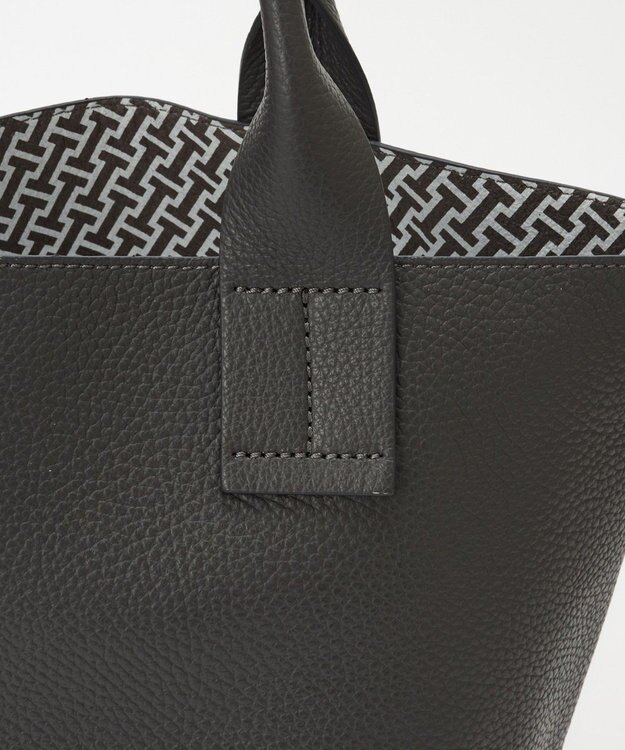 IACUCCI オペラ S CERVO/STAMPA INTERNA チャコールグレー