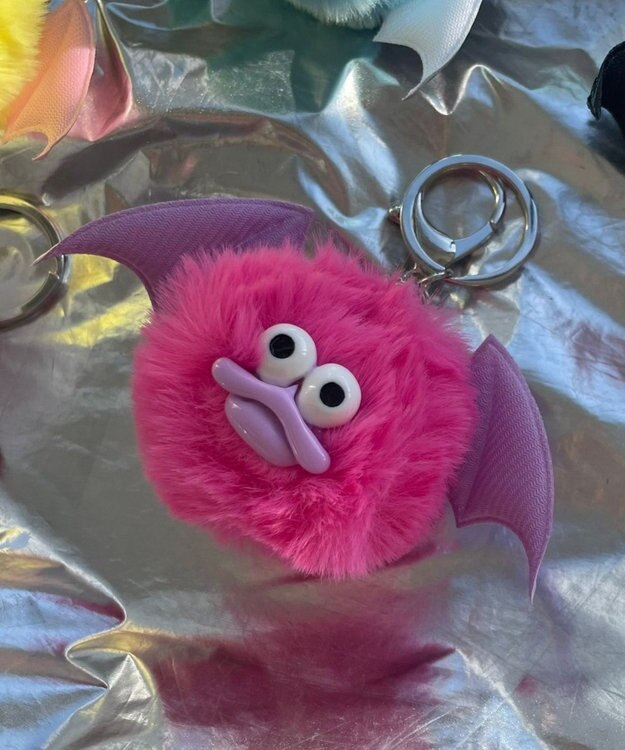 WEGO デビルくわくわモンスターぬいぐるみキーホルダー ピンク