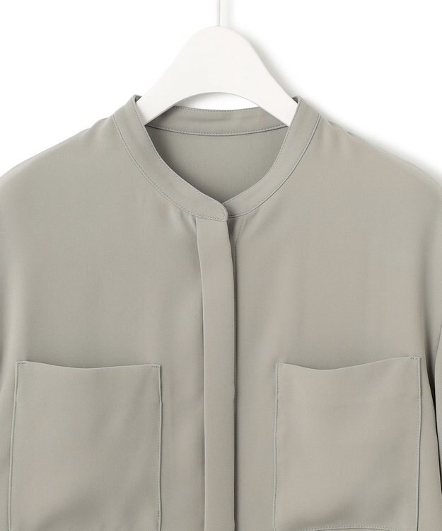 ICB 【UVカット・防シワ・洗える】ライトダブルクロス バンドカラーブラウス スモークグレー系