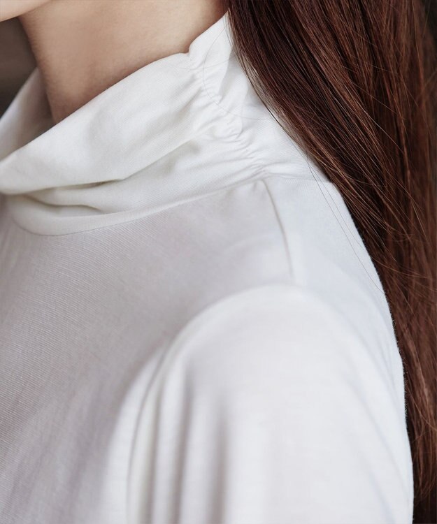 Tiaclasse 【安田美沙子さん着用・選べる4type】ハイネックカットソートップス 無地オフホワイト