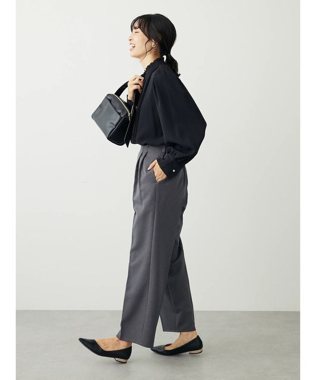 Green Parks ・ＥＬＥＮＣＡＲＥ　ＤＵＥ　イロイロ釦ピンタックブラウス Black