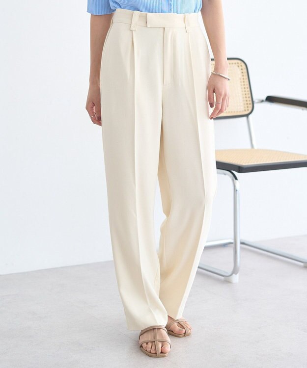 earth music&ecology ストレートパンツ Ecru