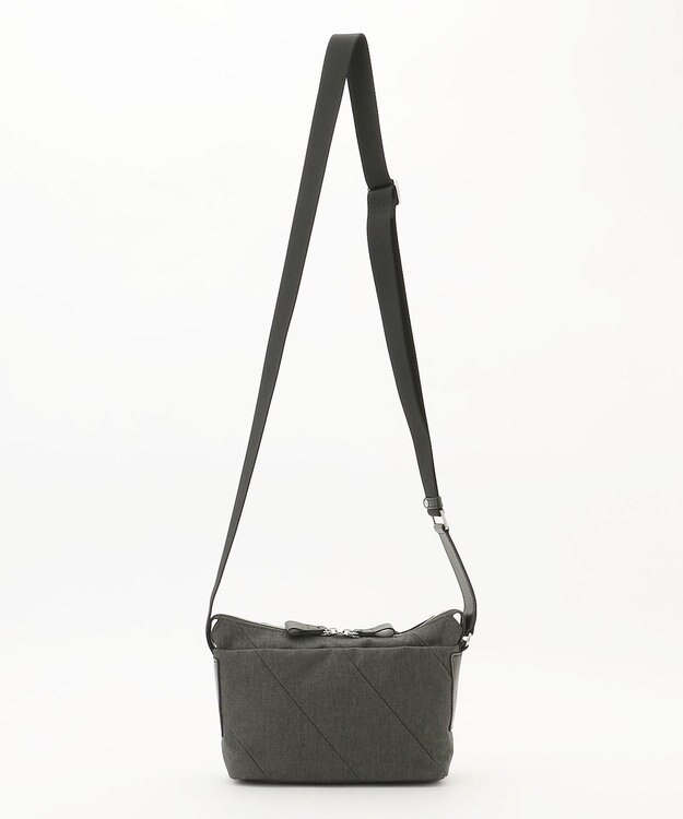 Y'SACCS ストリームラインポシェット ダークグレー