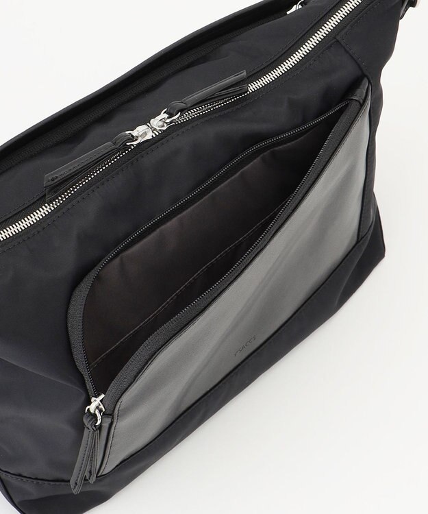 Y'SACCS ナイロン×リサイクルレザー　コンビマルチショルダー ブラック