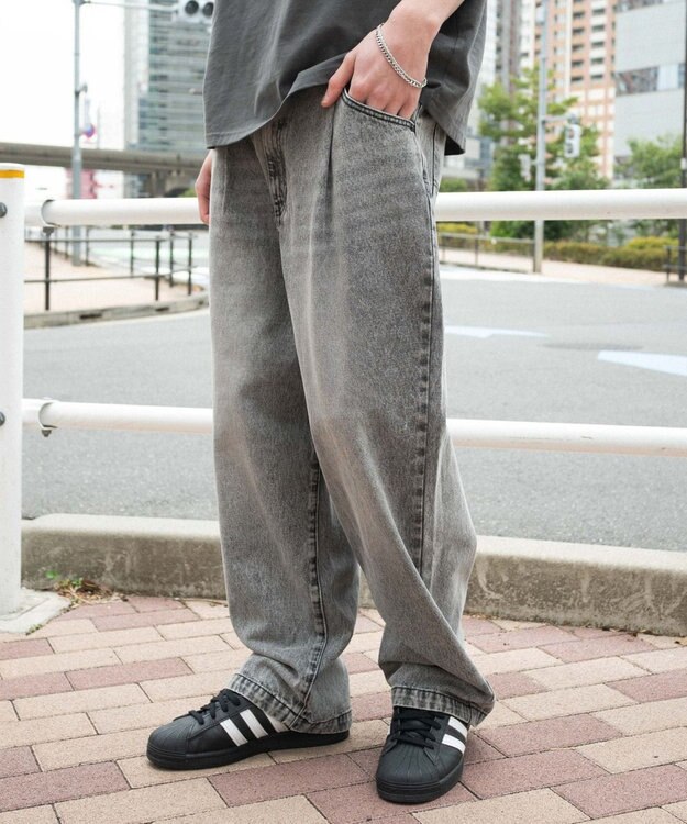 WEGO 【ユニセックス着用ITEM/SMLサイズ展開】ルーズテーパードデニムパンツ グレー