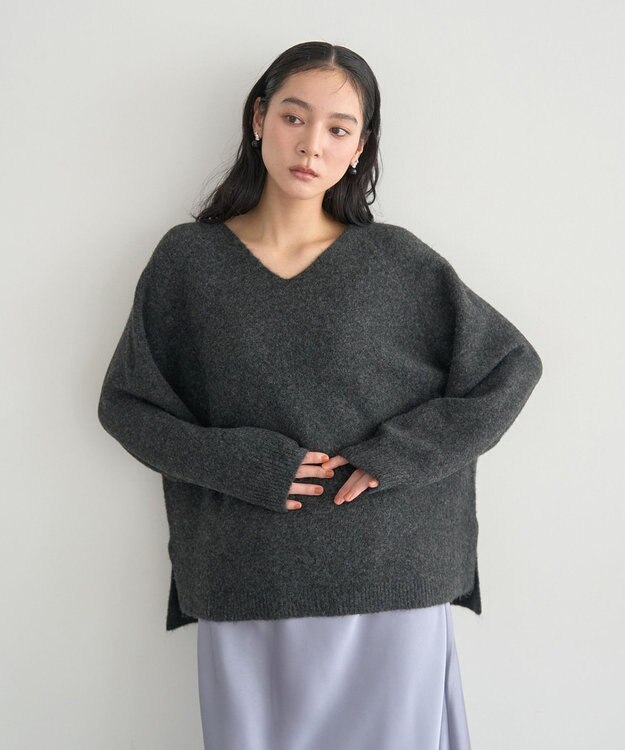 YECCA VECCA Vネックルーズニット Charcoal Gray