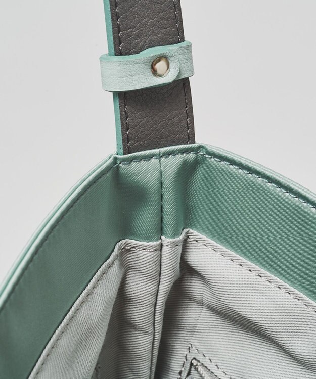 russet バイカラーレザーベルトフラットショルダーバッグ(SF-278) Sax