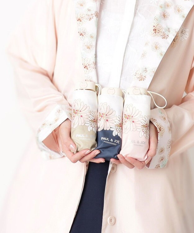 MOONBAT 【UVカット/コンパクト】ポール & ジョー (PAUL & JOE ACCESSOIRES) 折りたたみ雨傘 クリザンテーム ピーチ