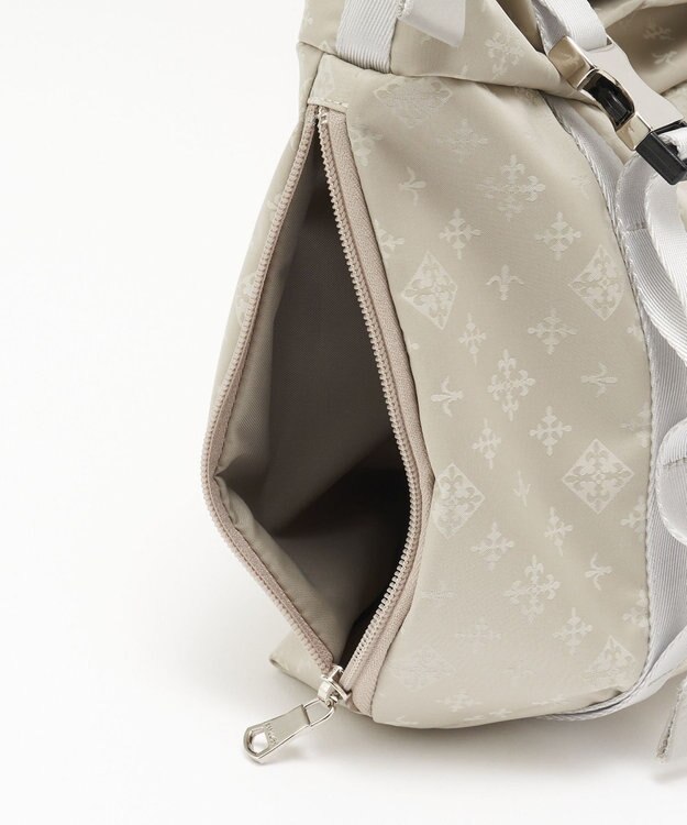 russet ナイロンジャガードメタルバックルショルダーバッグ M(CE-1671) Ecru