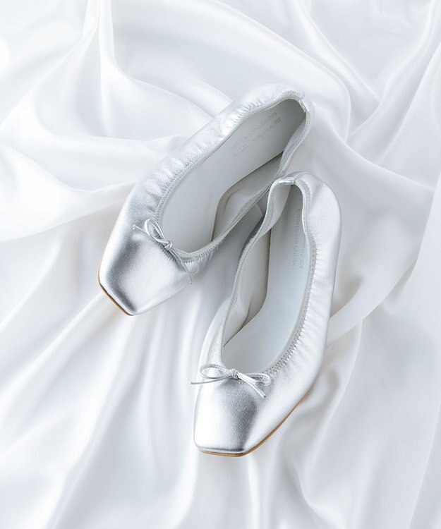 23区 【Oggi4月号掲載】ソフト バレエシューズ シルバー系
