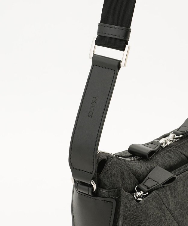 Y'SACCS ストリームラインポシェット ダークグレー