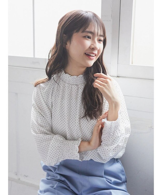 earth music&ecology シャーリングネックブラウス Dot