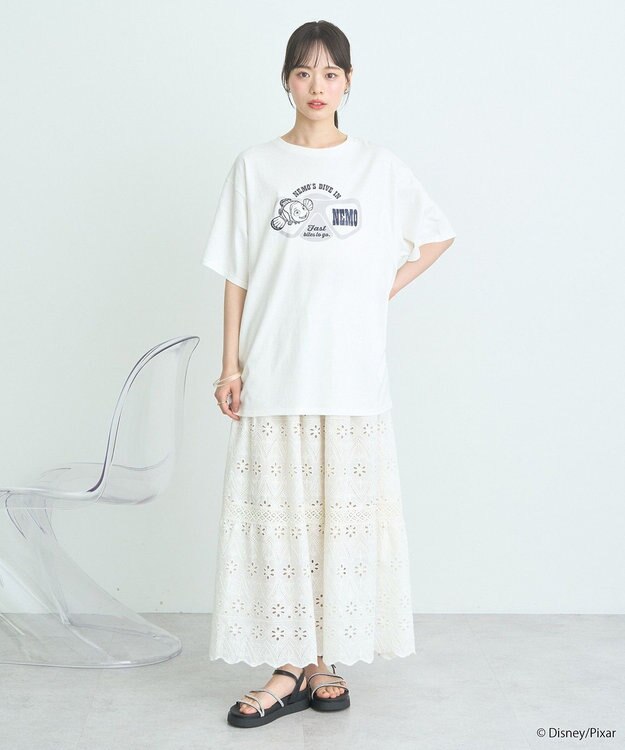 earth music&ecology Ｆｉｎｄｉｎｇ　Ｎｅｍｏ／シリコンプリントＴシャツ Off White