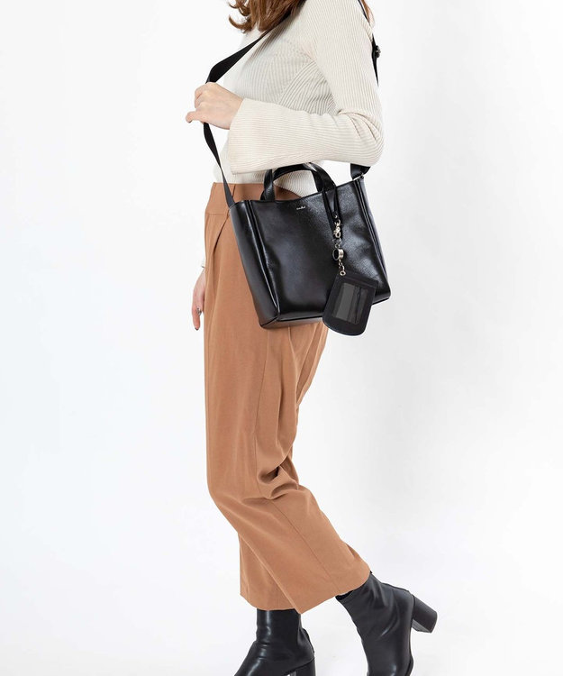 airlist リール付きパスケース Tram トラム ブラック