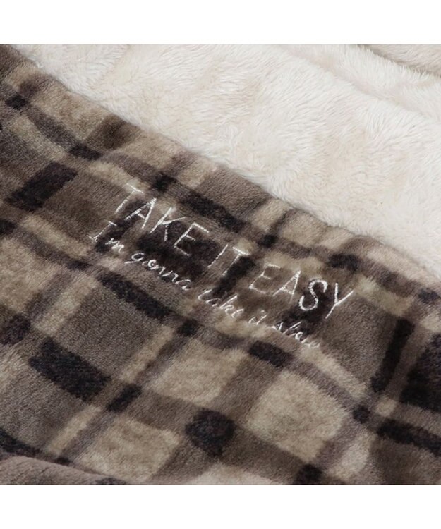 PET PARADISE ペットパラダイス 四角寝袋 遠赤外線 《チェック柄》 45×57cm ブラウン