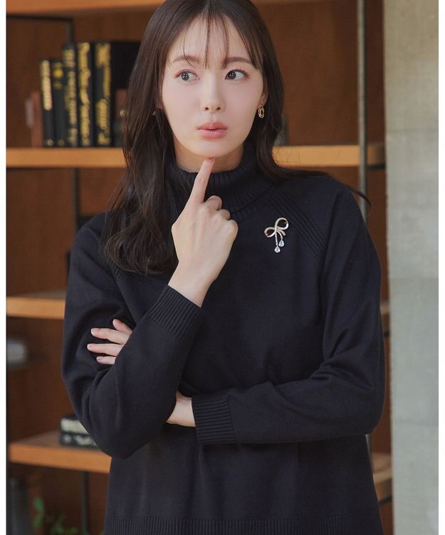 Tiaclasse 【安田美沙子さん着用】キュービックリボンモチーフブローチ ゴールド