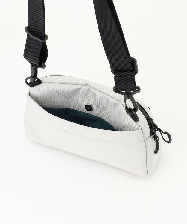 Y'SACCS 【大人のおしゃれ手帖5月号掲載】鶴田真由×Y'SACCS　ラウンドショルダーバッグ アイボリー