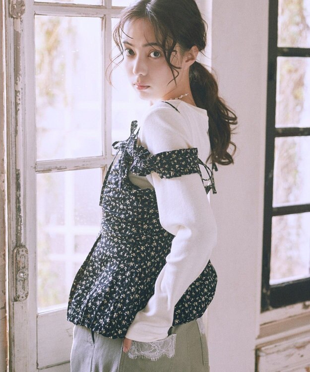 earth music&ecology フラワーペプラムビスチェ Black