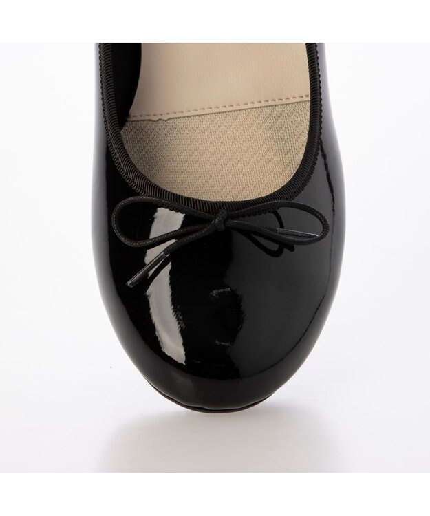 ing <Pitti>【WEB限定】ラウンドトゥレインバレエシューズ ブラックエナメル