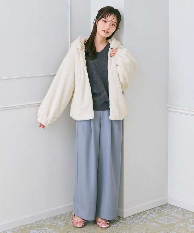 Feroux フード付きフェイクファー パーカー アイボリー系