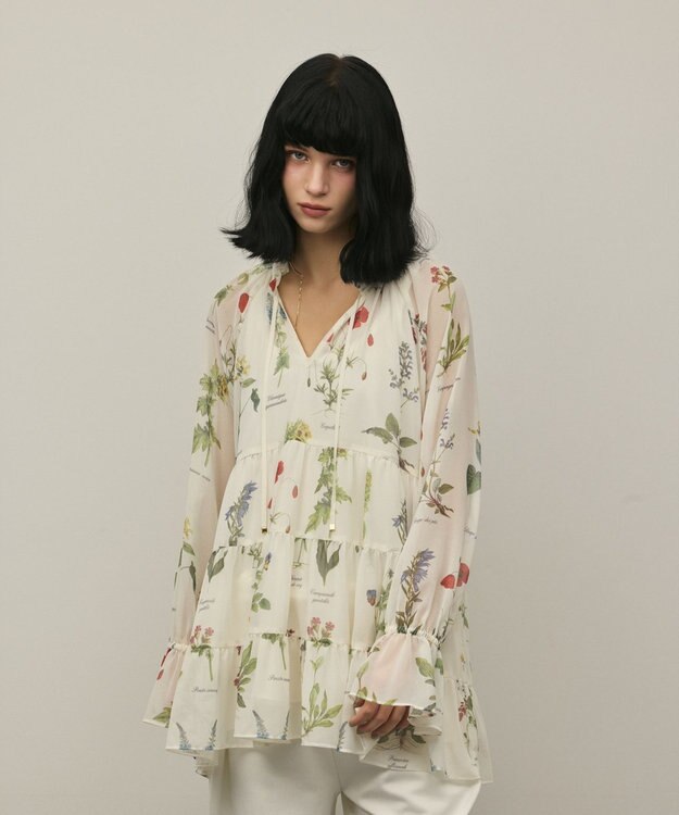GRACE CONTINENTAL ボタニカルプリントチュニックトップ キナリ