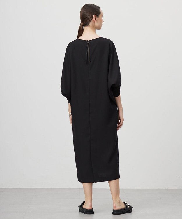 ICB L 【UVケア・接触冷感・速乾・防シワ・洗える】FluidBackSatinドルマンスリーブワンピース ブラック系