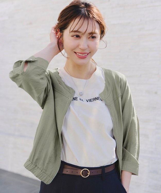 Tiaclasse シアーラウンドネックブルゾン ライトカーキ