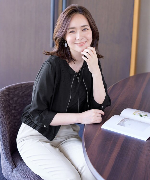 Tiaclasse シアーラウンドネックブルゾン ブラック