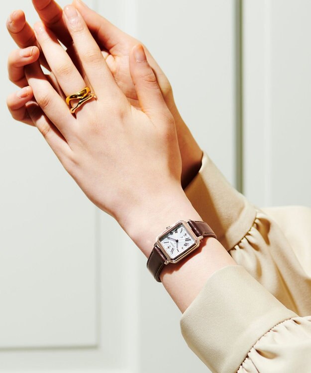 CITIZEN 【替えバンド付き電波時計】電池交換不要のスクエア2wayモデル ES9506-62A サクラ色