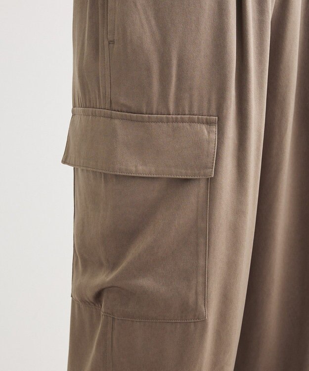 Green Parks サテンカーゴパンツ Mocha